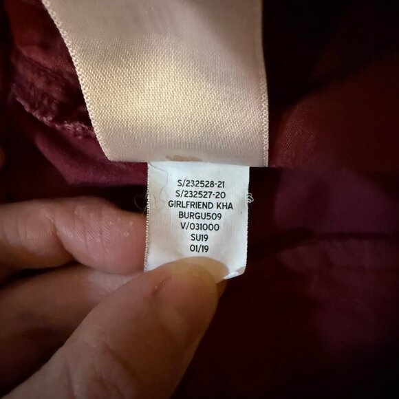 Gap Girlfriend Khaki pants, burgundy wine, size 2 - Picture 5 of 6